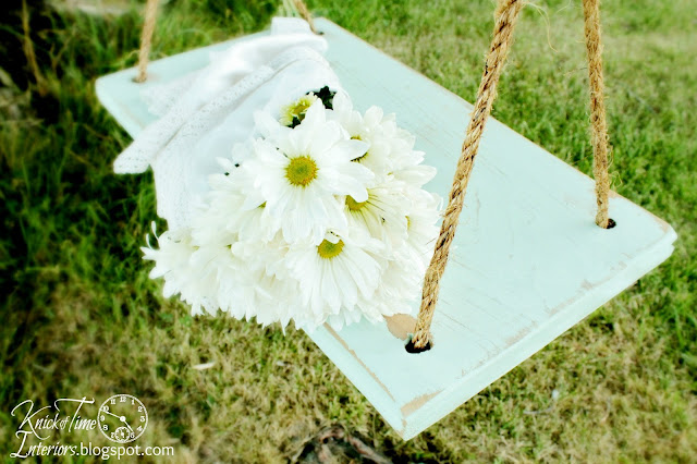 DIY Wooden Swing Summer Fun Outdoors Grass Old-fashioned via Knick of Time knickoftimeinteriors.blogspot.com