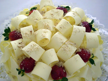 torta raspas de chocolate branco