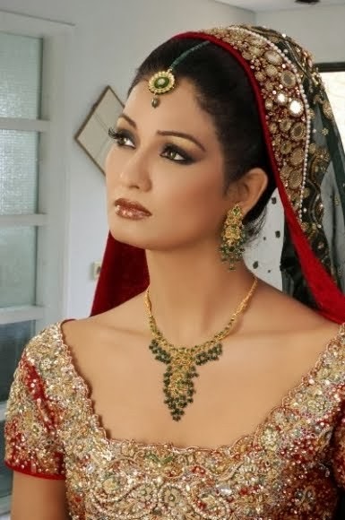 Top Pakistani Model Jia Ali Latest Photo Shoot and Biography