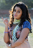 Cute, Poorna