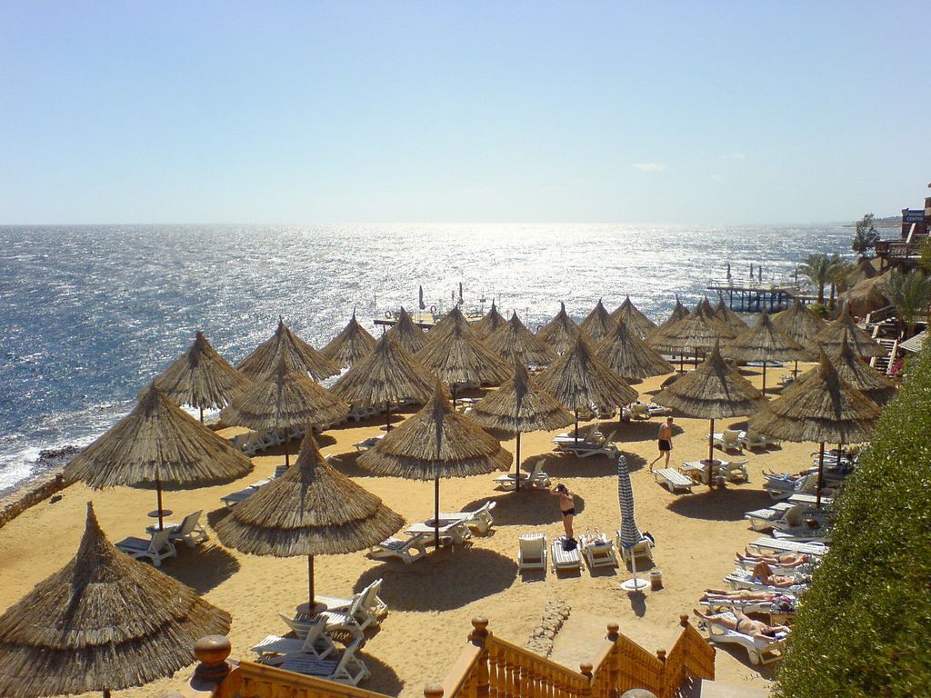 http://2.bp.blogspot.com/-xPyp1vzalX4/TbLzNuu3EHI/AAAAAAAAAFA/zIoNpToMPCw/s1600/sharm-el-sheikh-wallpaper.jpg