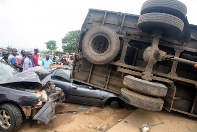 Many Injured As Truck Crushes Six Vehicles In Abuja [PHOTOS]