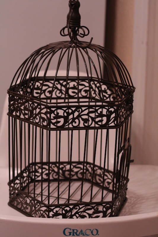 Amy's Craft Bucket Monogram a Pillow Great Wedding Gift! (Also, Spray