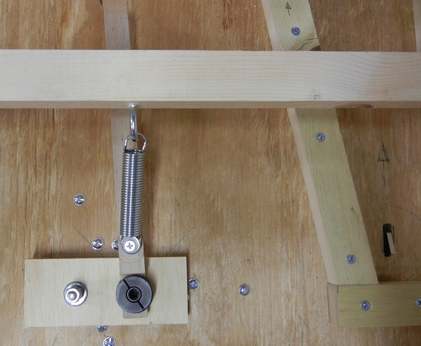 Buildin' Projects DIY Automatic Dog Ball Thrower