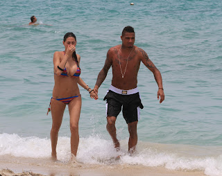 MELISSA SATTA holding hands with Kevin-Prince Boateng on Miami beach