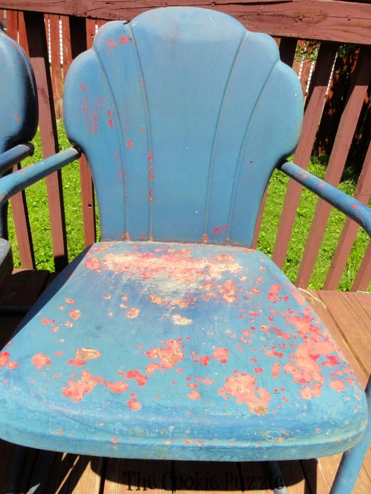 Painting Metal Chairs with Chalk Paint