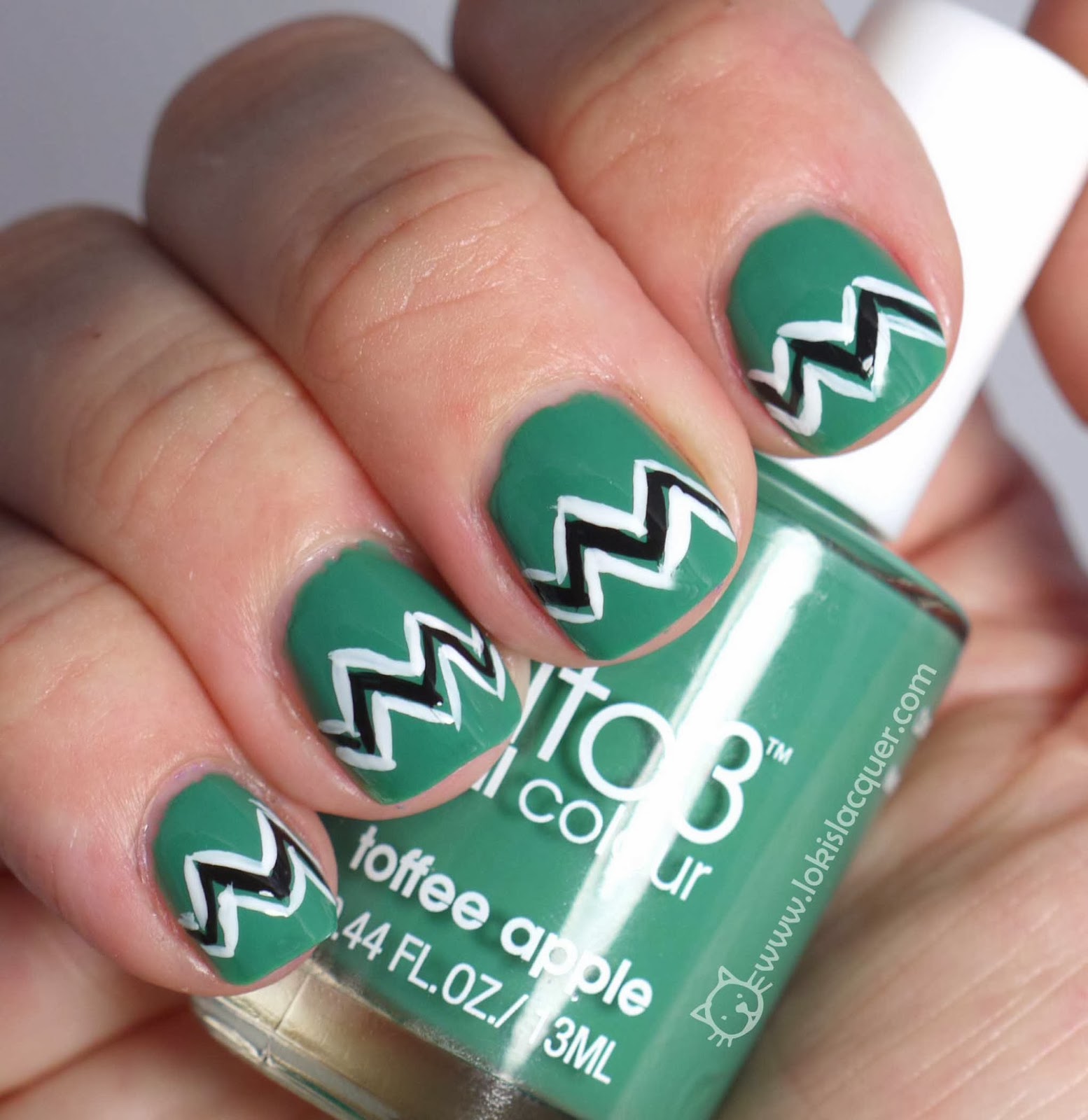 Loki S Lacquer Ulta 3 Candy Couture Nail Art Kit Review I Also Wanted To Show Off All 3 Colours Of The Nail Art Stripers So Grabbed My Bottle Ulta Honolulu And Did Some