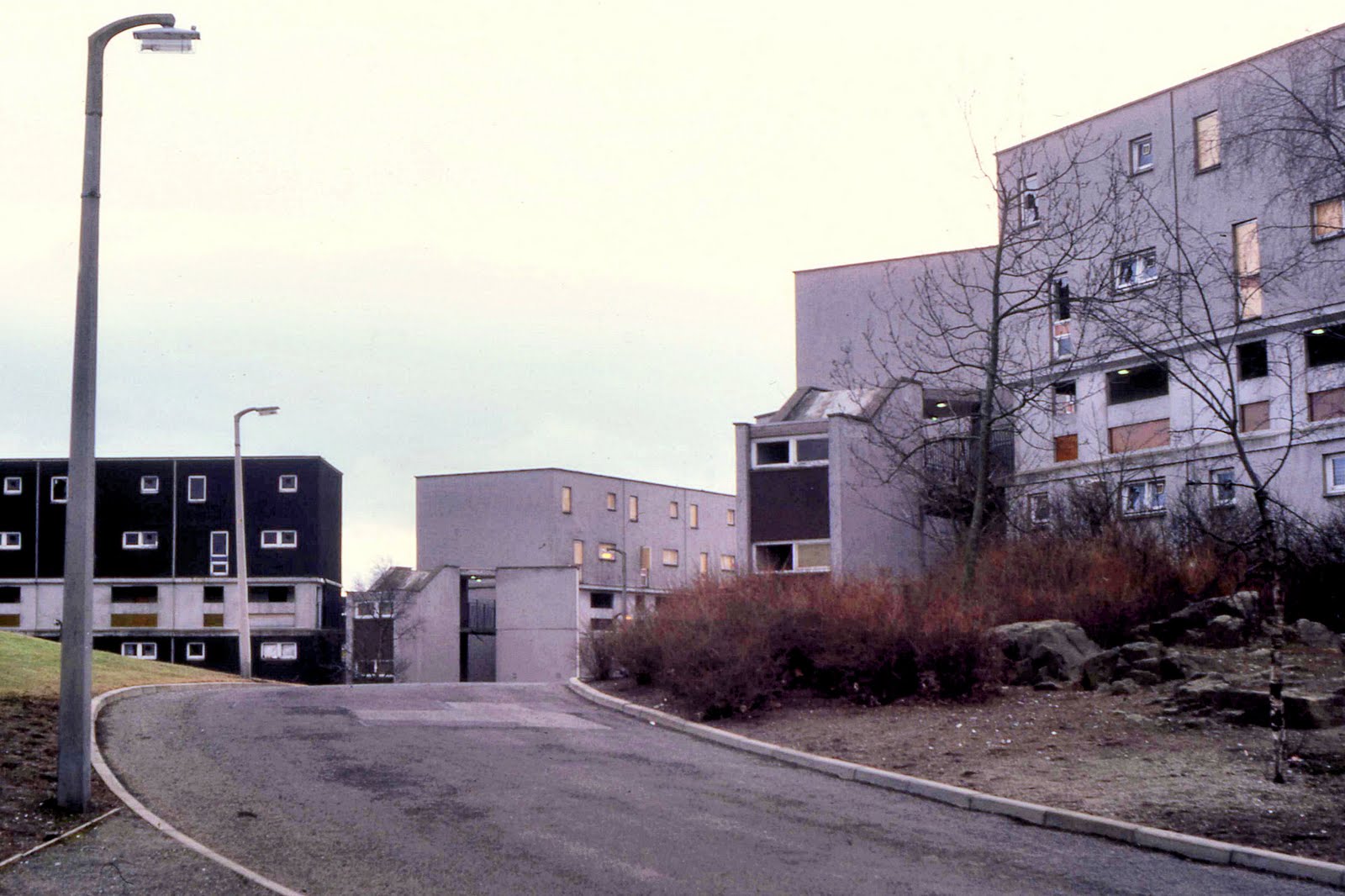 RETRO DUNDEE THE GRAND TOUR OF WHITFIELD 1986