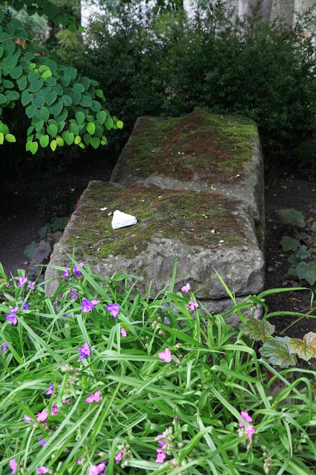 Karen Thompson, Ceramic Porcelain Sandwiches, York Curiouser. Museum Gardens. Photo: Ian McKinley. karent.co.uk