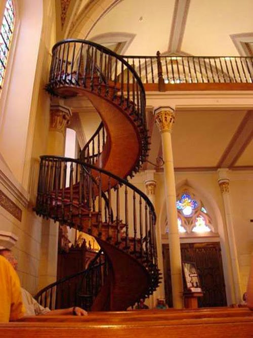 Descubre TU MUNDO: La escalera milagrosa de Santa Fe (escalera de San José)
