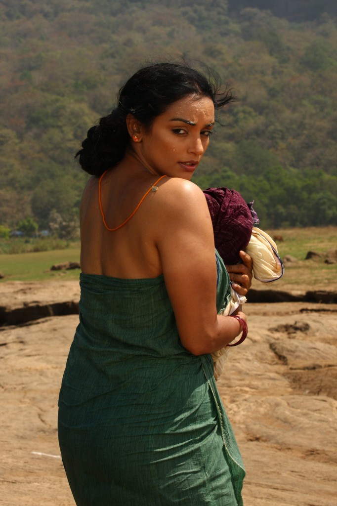 Shweta Menon Hot Photo Gallery
