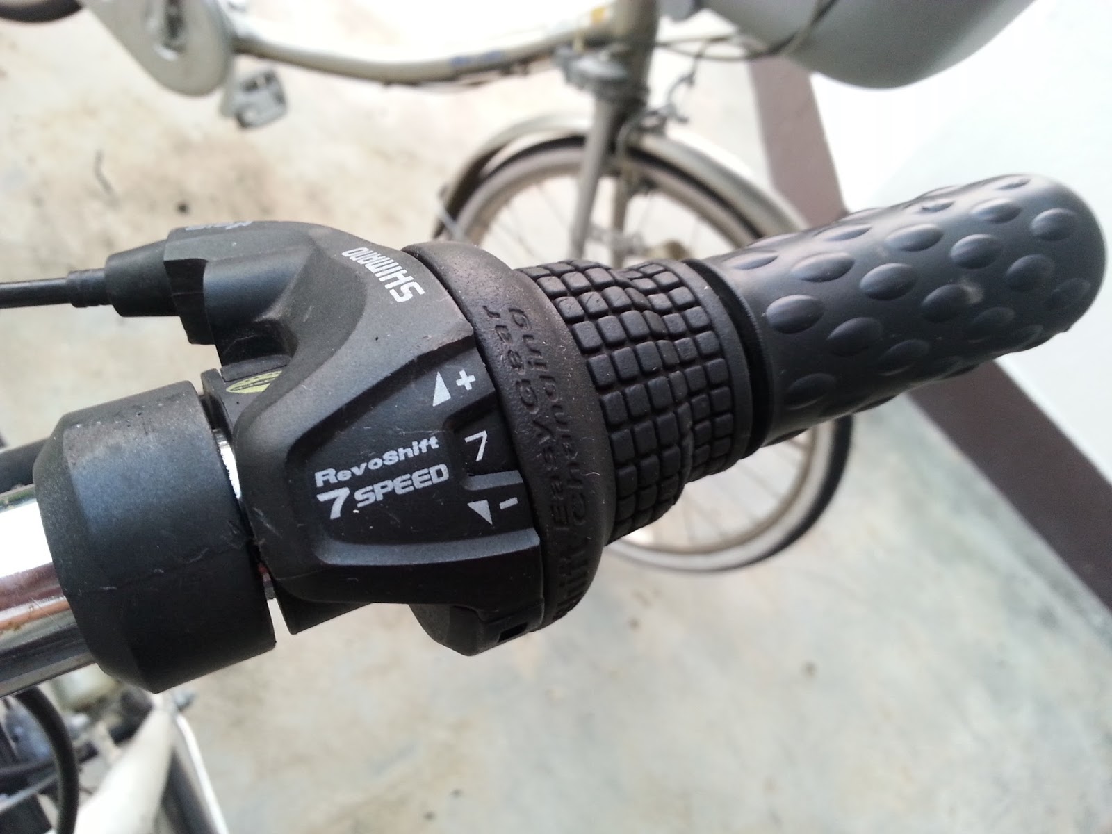 shimano revoshift 7 speed bike