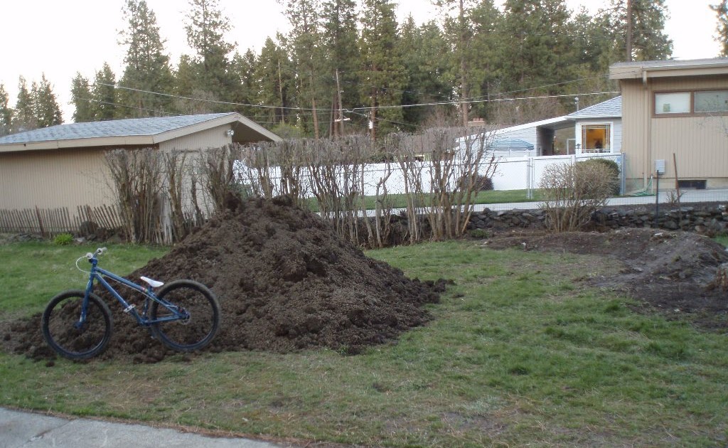 26InchSlicks What 10 Yards Of Dirt Looks Like