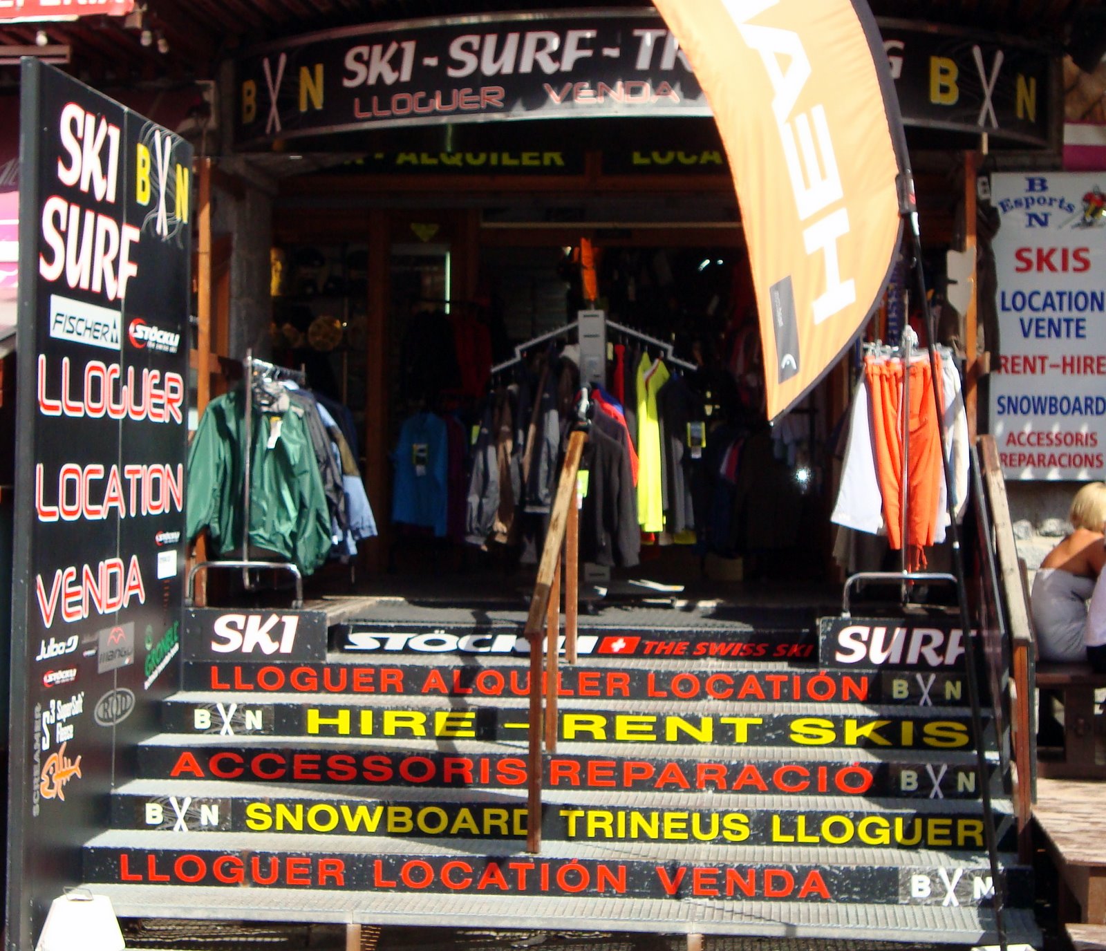 LLOGUER ESQUIS I SNOWBOARD PAS DE LA CASA. LOCATION SKI PAS DE LA CASE