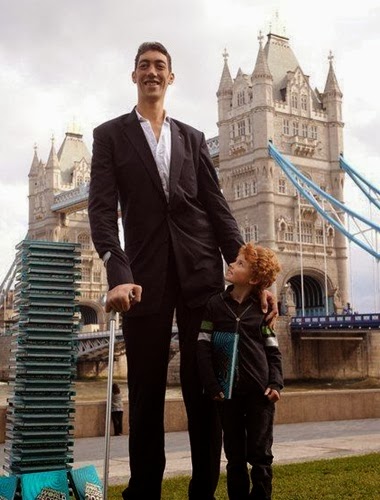 Susah Atay Dayang Lelaki Paling Tinggi Di Dunia Temui Cintanya Sultan Kosen