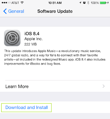 Download dan instal update iOS juga memang ada versi terbaru.