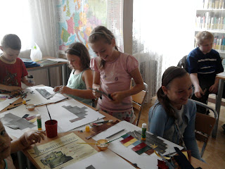 LATO Z KSIĄŻKĄ 2011 - BIBLIO-ESKAPAD@
