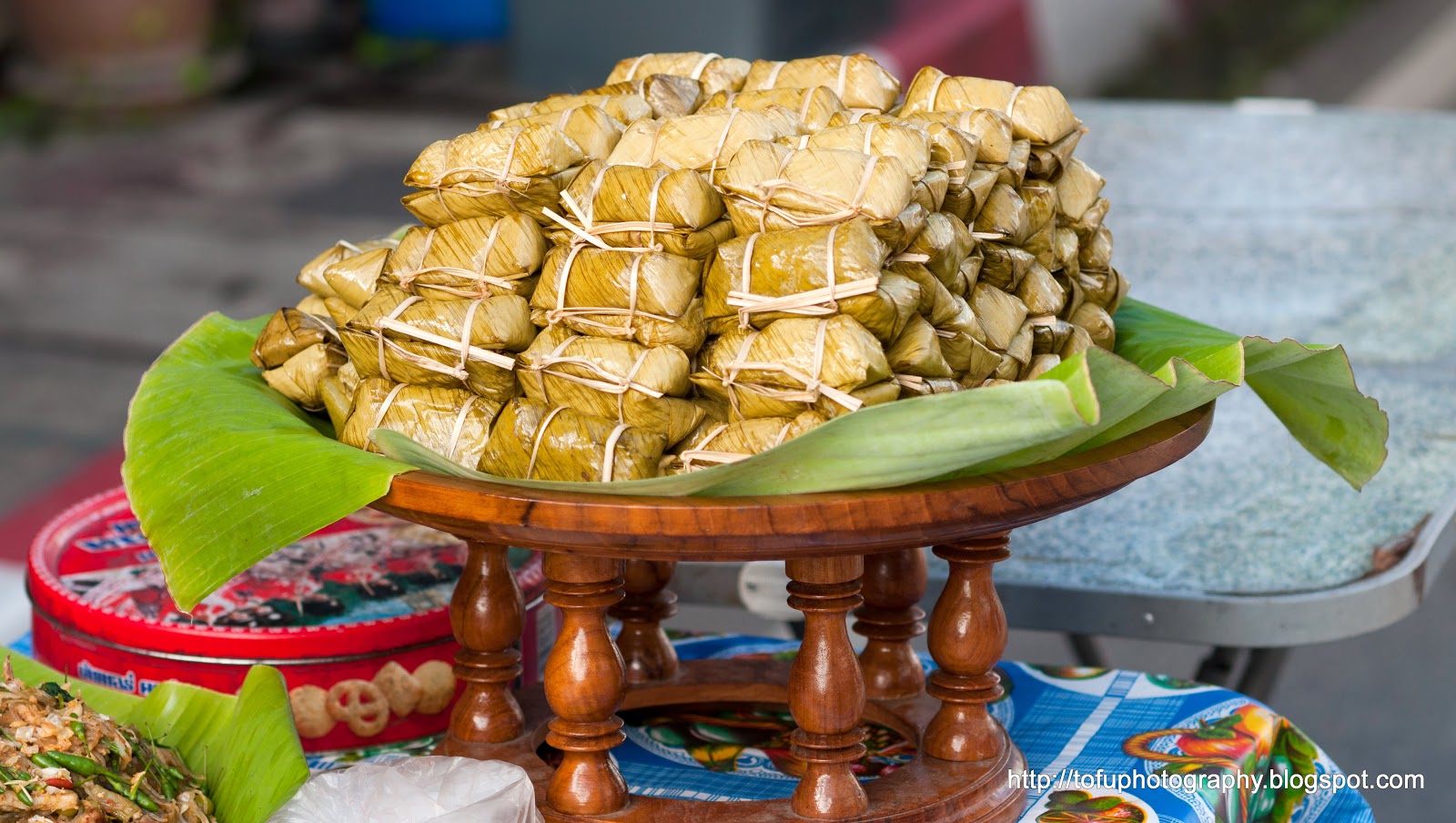Nian gao year cake bakul chinese sticky rice recipe kue sweet traditional lunar easy cooker slow instant pot fuss steamer Food wrapped in banana leaves | Whey abHa yUL wOt LoNG MONto