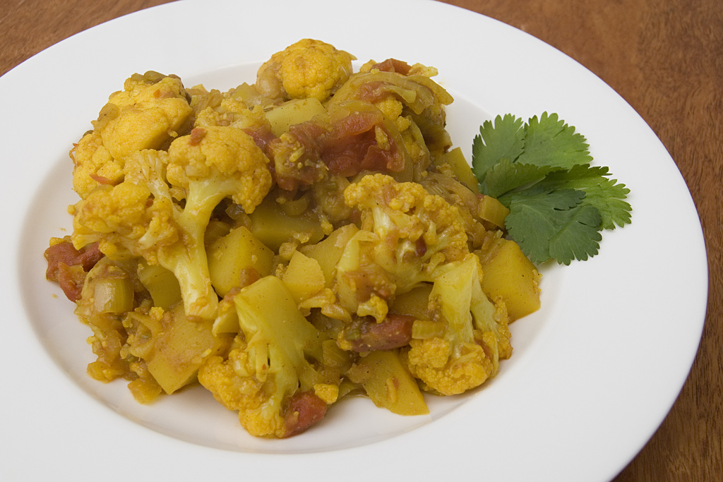 Recipe Aloo Gobi (an Indian Potato Cauliflower) Dish