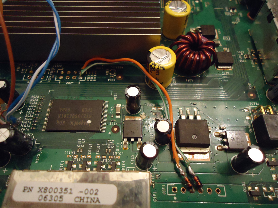 DIYgaming JTAG an Xbox 360 Wiring the JTAG mod [Part 4]