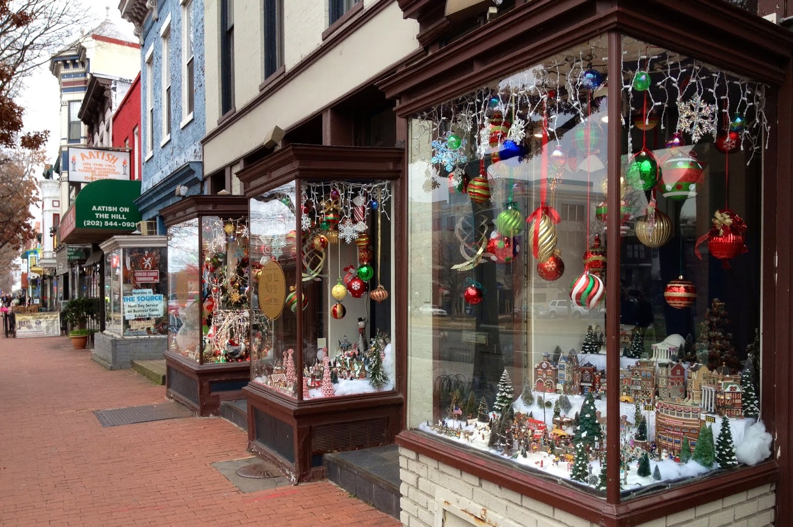 LIT's Living on Capitol Hill (Hell!?) Coldwell Banker Annual Christmas