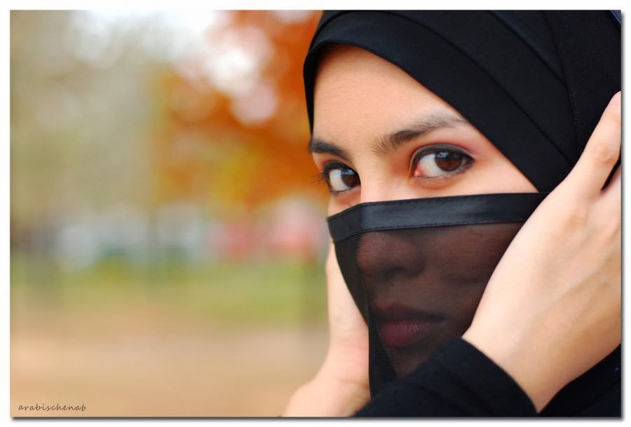 30 Foto Wanita Cantik dengan Jilbab @ Digaleri.com