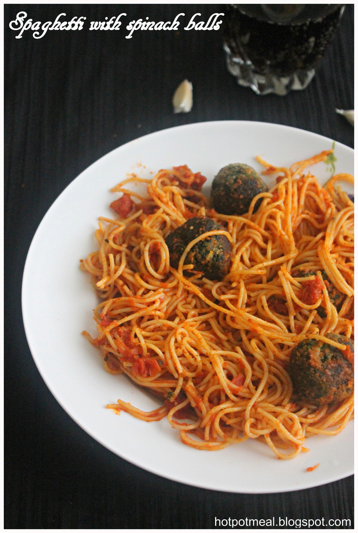 Hot pot cooking Spaghetti with spinach balls