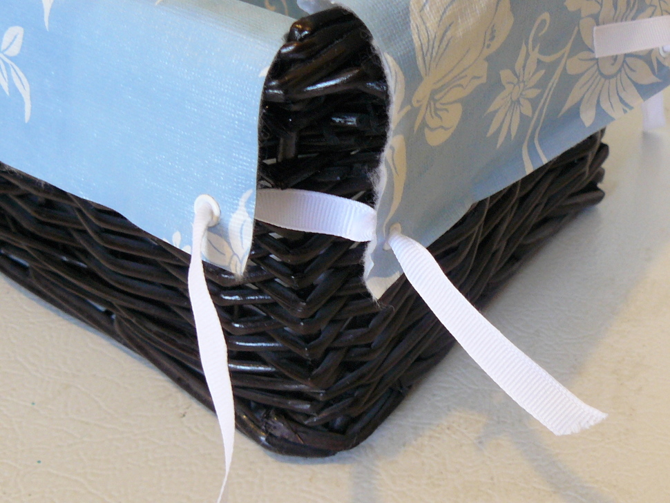 Small Fry & Co. Repurpose a Tablecloth Series Basket Liners