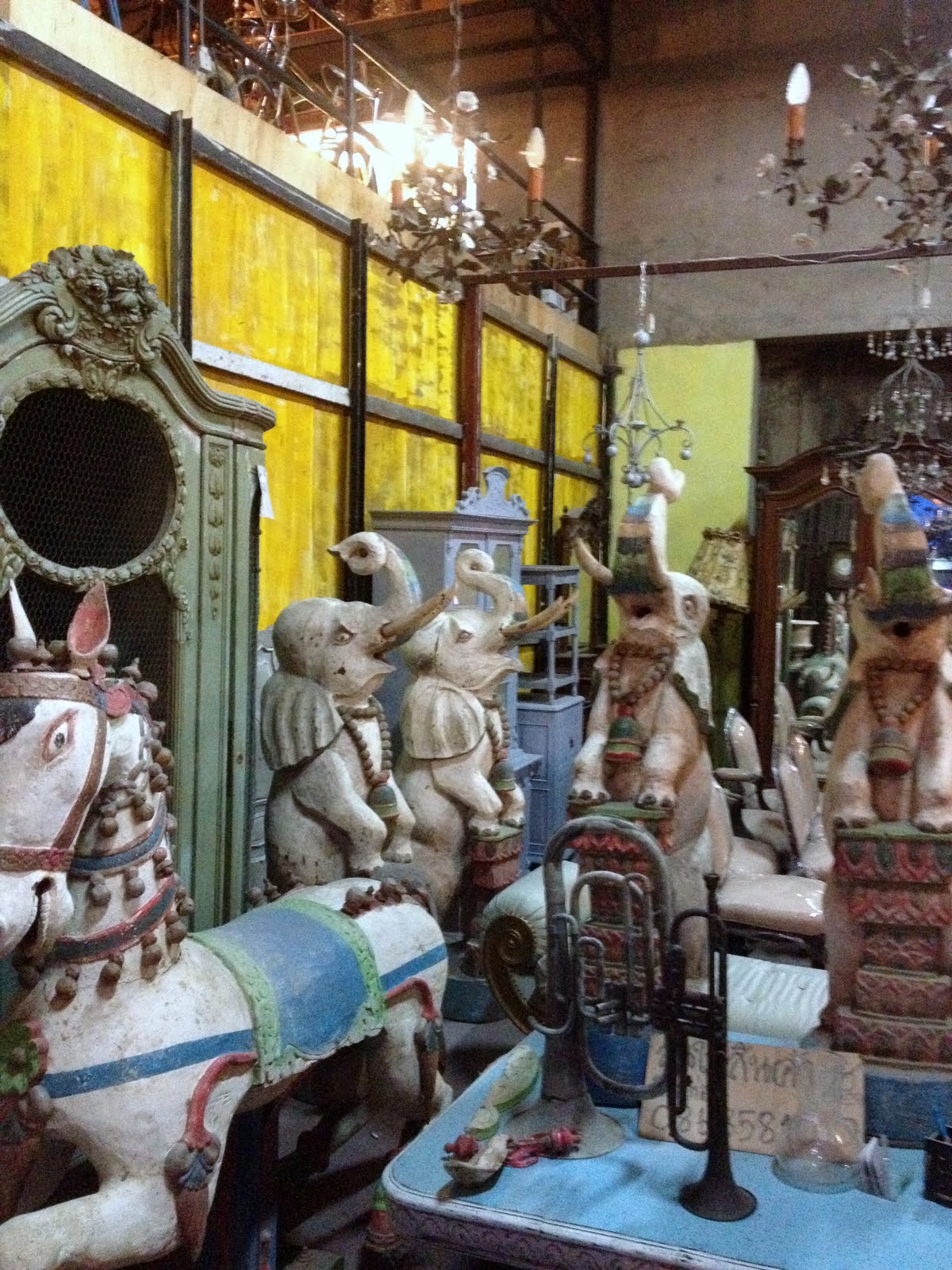 The House that Jane Built Vintage Collectibles Market Bangkok