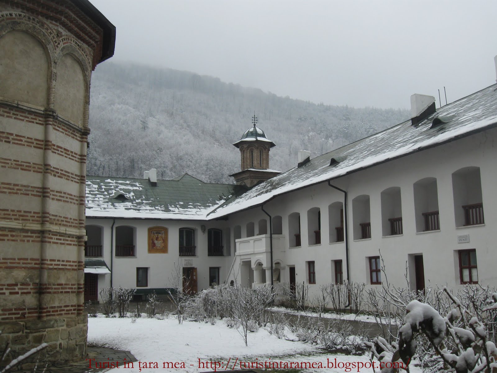 Umbra Lui Mircea La Cozia Comentariu Pe Strofe Mân?stirea Cozia