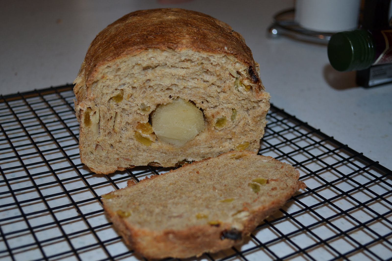 Eet Smakelijk with Jen Paasbrood (Dutch Almond Raisin Bread)