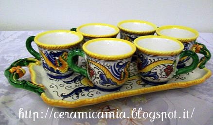 Tazza ceramica maiolica Deruta arabesco colorato