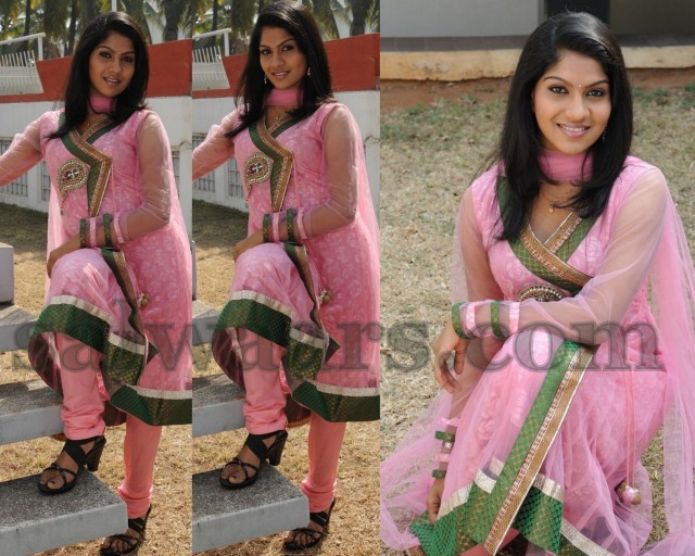 Swasika Salwar Kameez