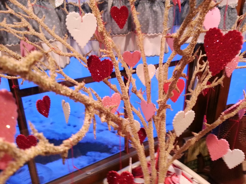 #valentine's day tree Sweet Bee Buzzings: Valentine Tree