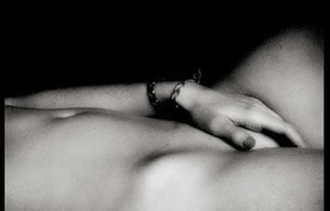 http://2.bp.blogspot.com/-xmlb7vzH7tI/TuXreSdVslI/AAAAAAAAEM0/0lMHxQtKjgs/s1600/masturbacion-femenina.jpg