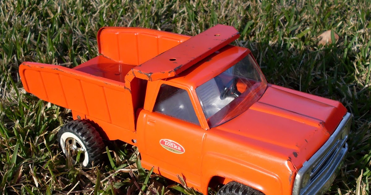 WELCOME TO EAST TEXAS TONKA GARAGE: Late 1960s Tonka Dump Truck