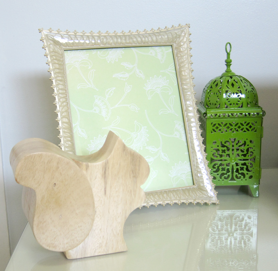 Forty Weeks Crafts/DIY A White Board Alternative