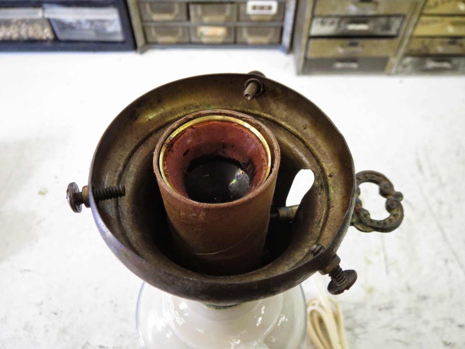 Lamp Parts and Repair Lamp Doctor Bulb Base Stuck in the Lamp Socket