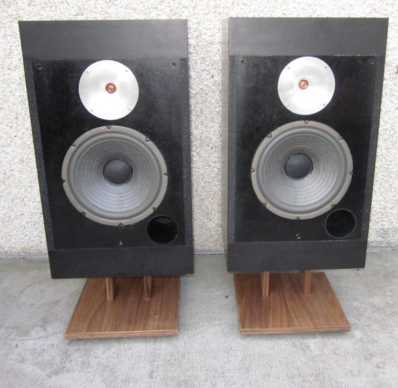 Speakerholic Sound Dynamics 10S Speakers