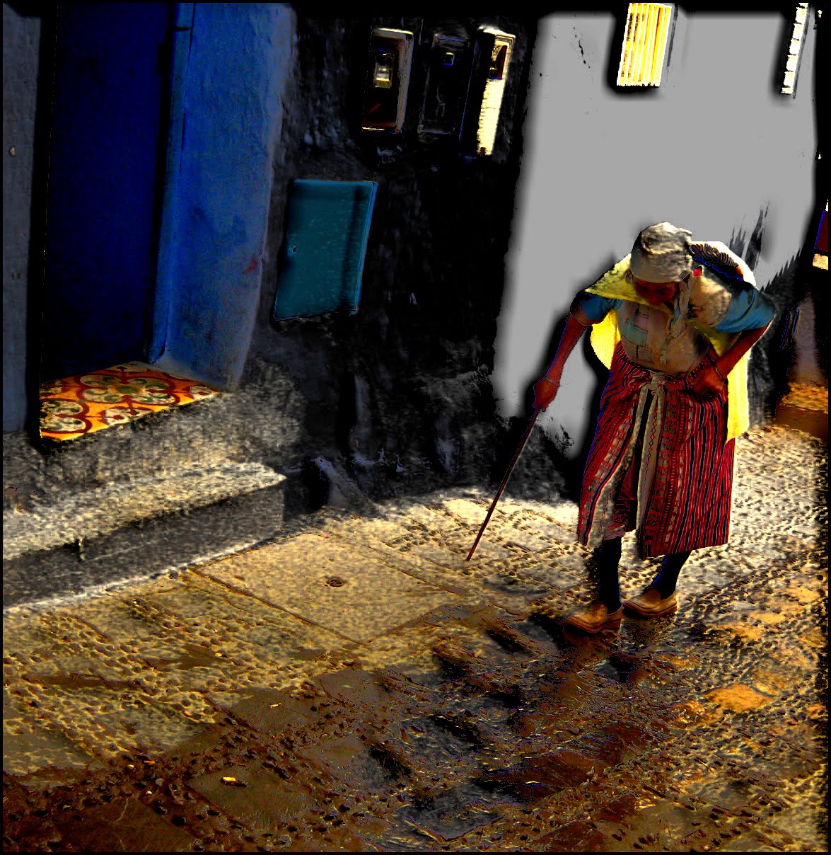 Chefchaouen: Old Woman