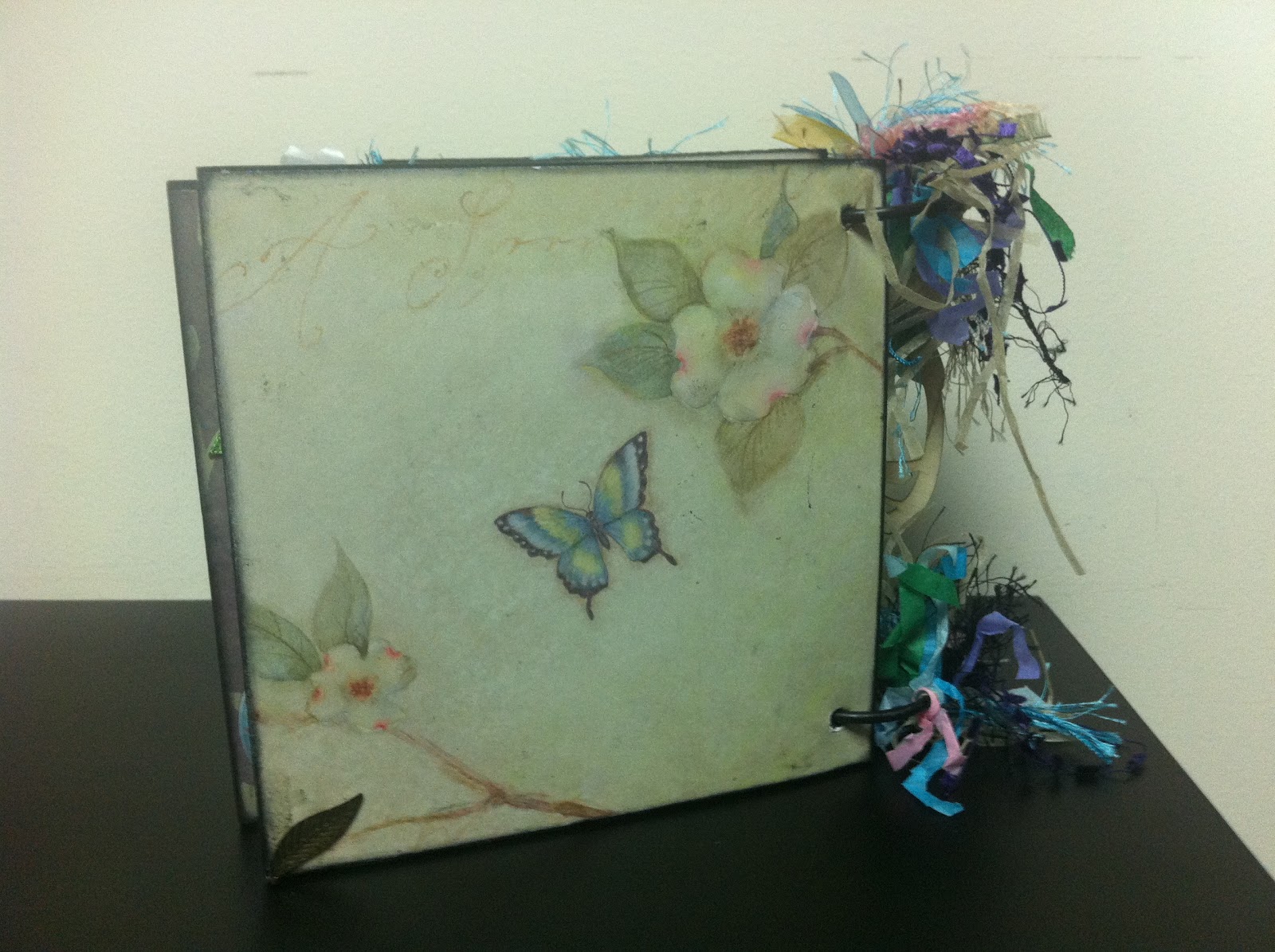 Kraft KreationZ Butterfly Mini Album
