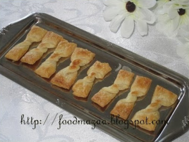 Shobha's Food Mazaa BOWTIE KHARA BISCUITS