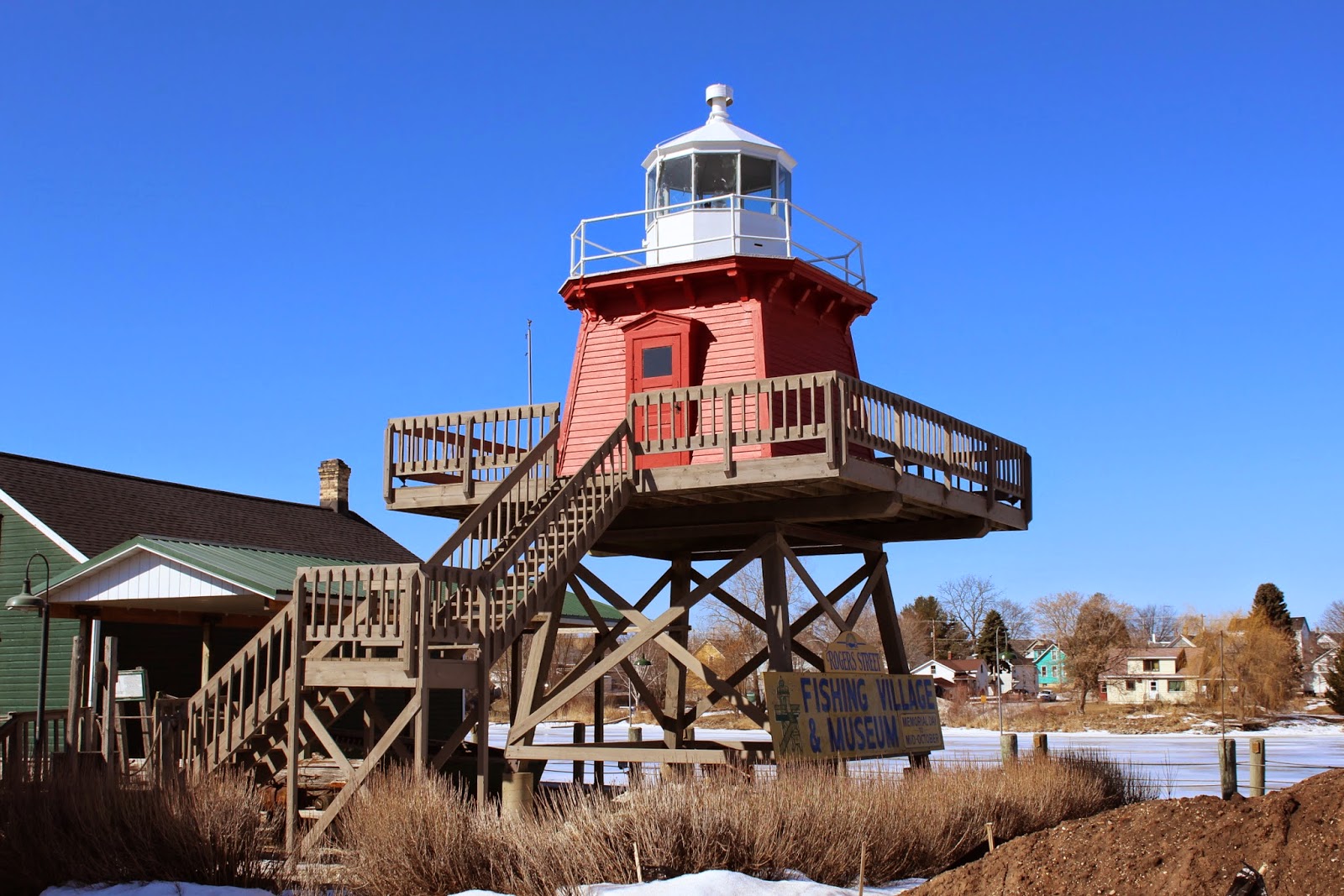 Wisconsin Historical Markers Two Rivers Lighthouse (1886)