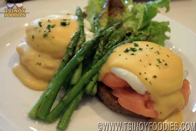 smoked salmon benedict