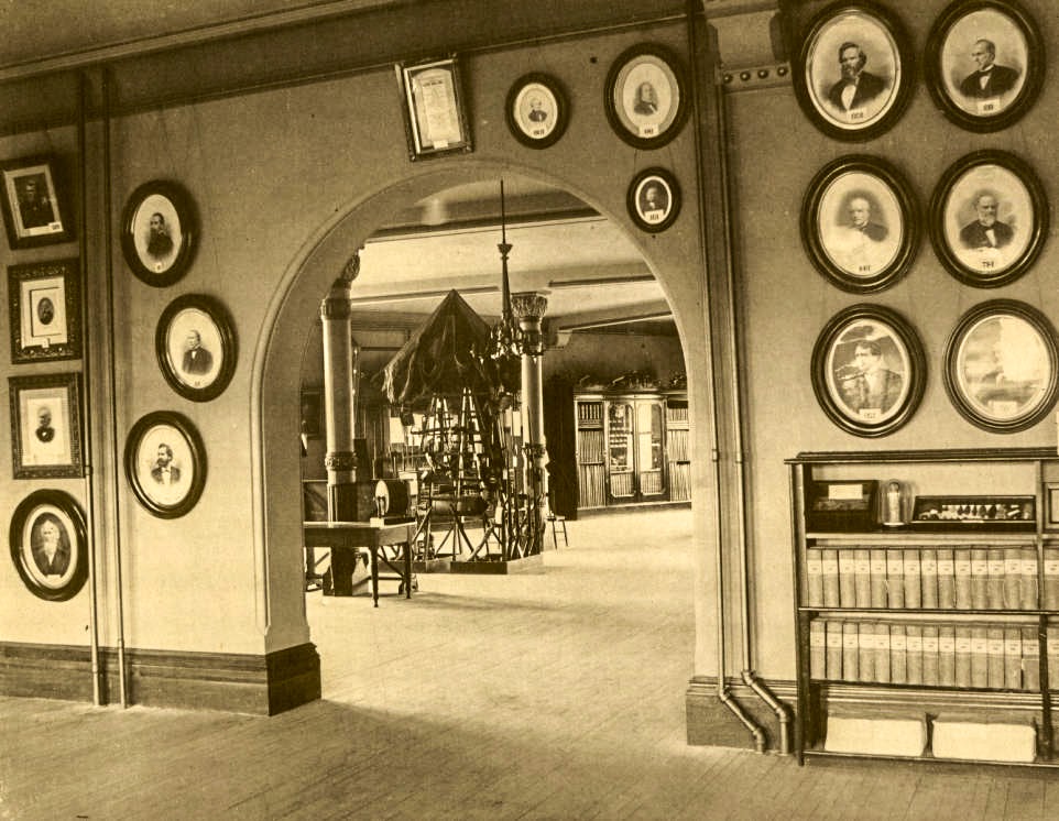 Nearest library to me image