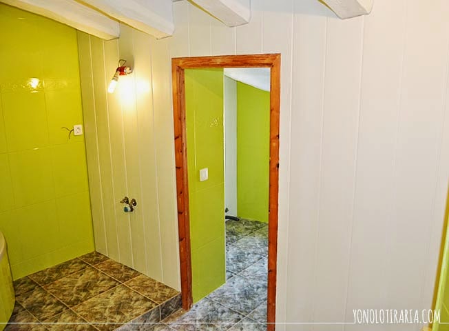 yonolotiraria: Vamos a tunear el baño. Capítulo 4. Colocamos friso e
