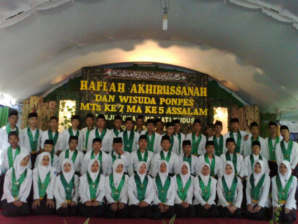 Pp Mts Ma Nu Assalam Kudus Haflah Muwadda Ah Dan Akhirussanah Mts Ma Nu Assalam Tahun Ajaran 2011 2012 M