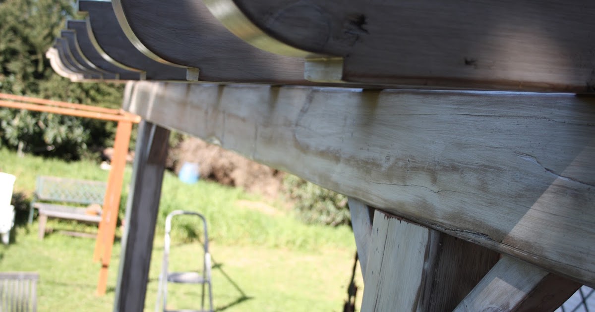 Decora restaurando: porche en decape blanco