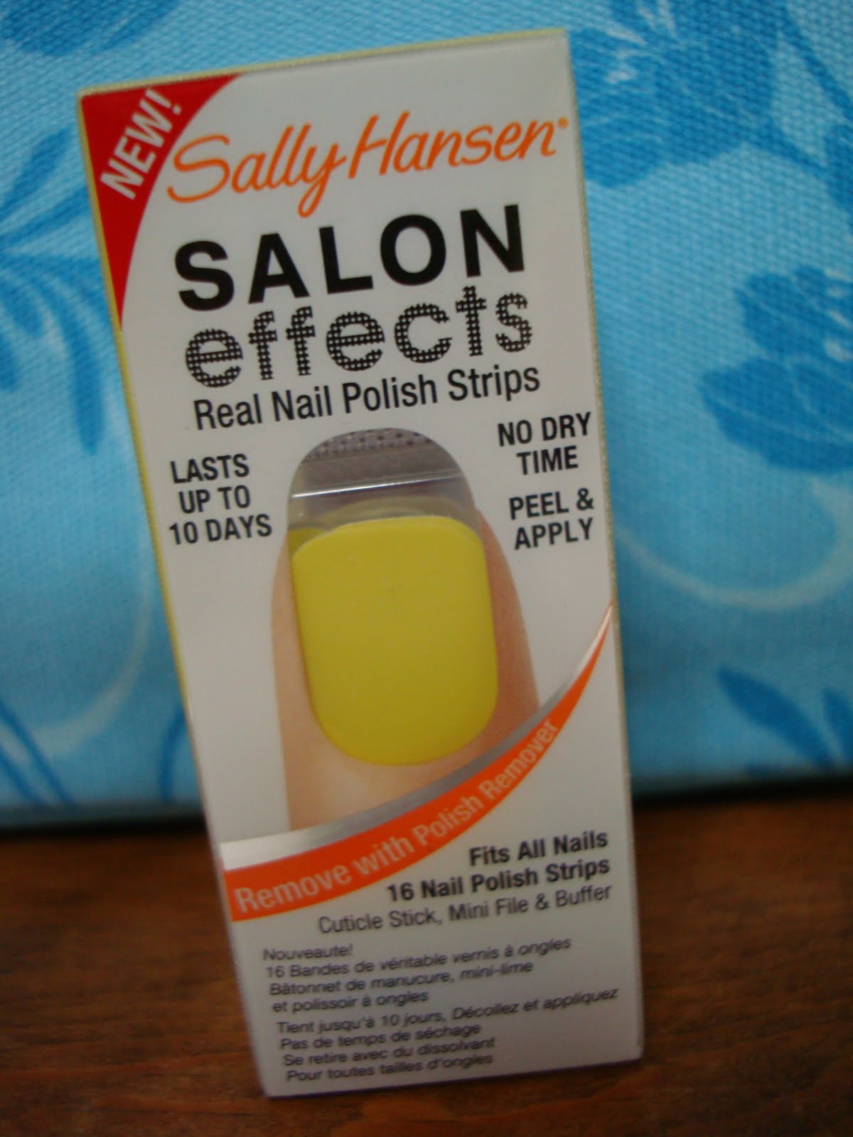 Prettied Up Review Sally Hansen Salon Effects nail polish strips