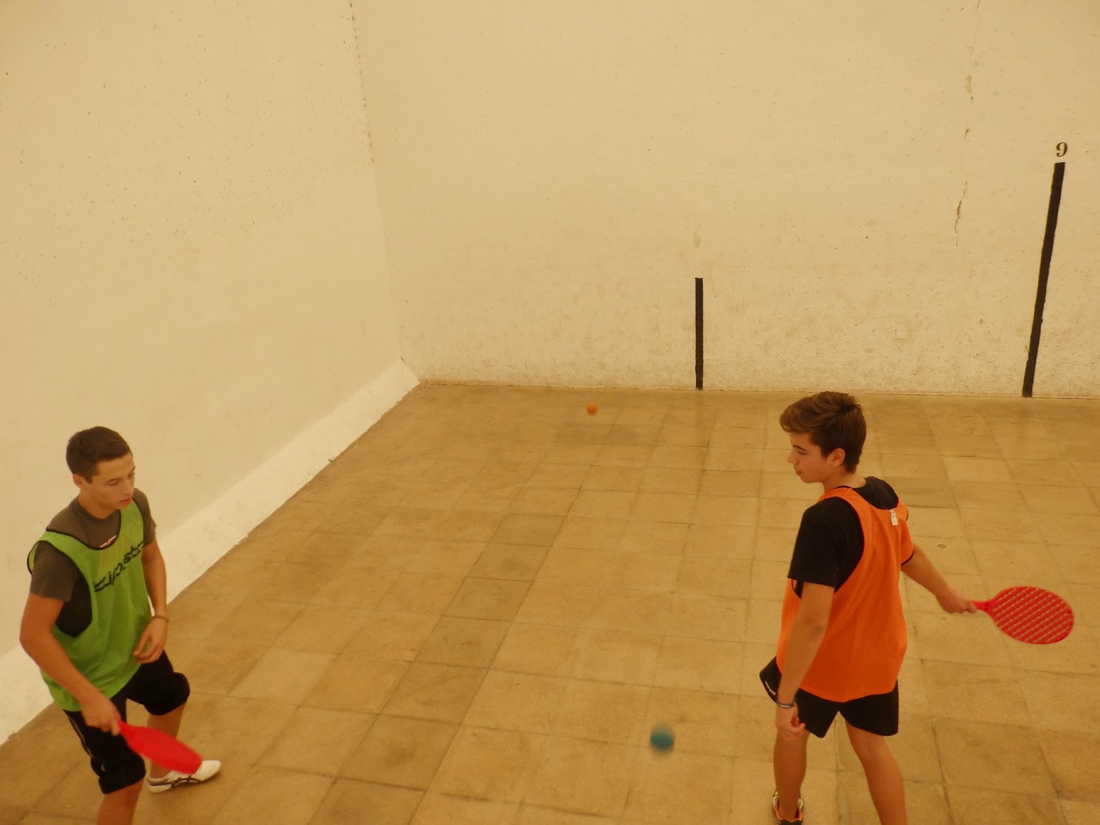 I.E.S. Sivera Font (Canals) Educació Física Visita al TRINQUET per
